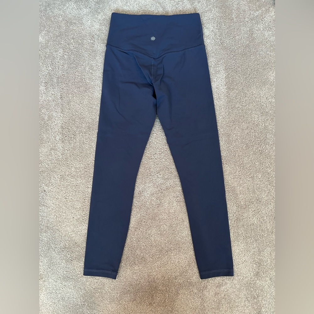 Blue Athleta leggings.